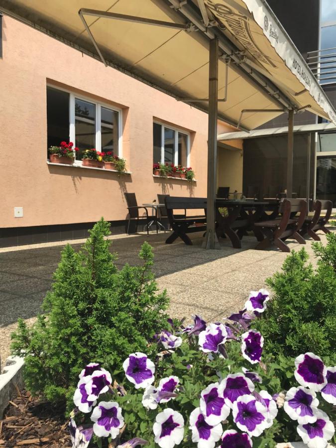 Hotel Hokejka Prievidza Ngoại thất bức ảnh