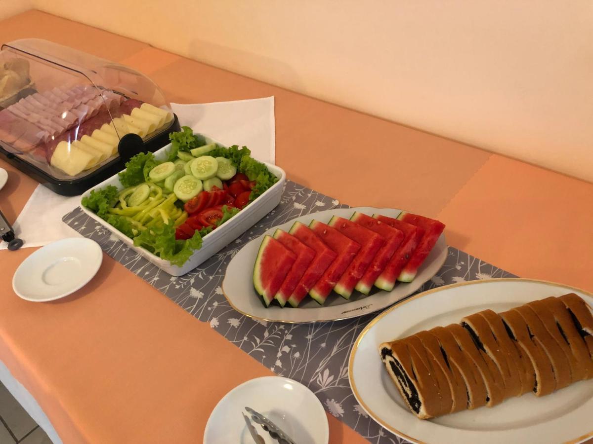 Hotel Hokejka Prievidza Ngoại thất bức ảnh
