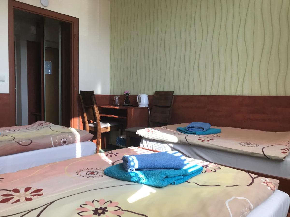 Hotel Hokejka Prievidza Ngoại thất bức ảnh