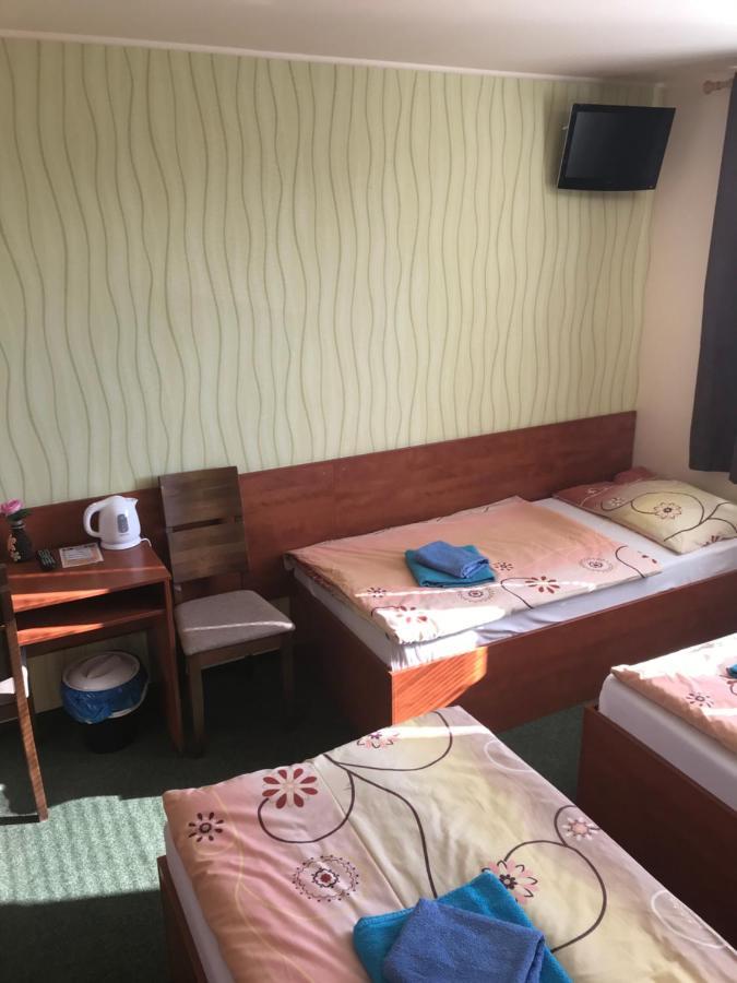 Hotel Hokejka Prievidza Ngoại thất bức ảnh