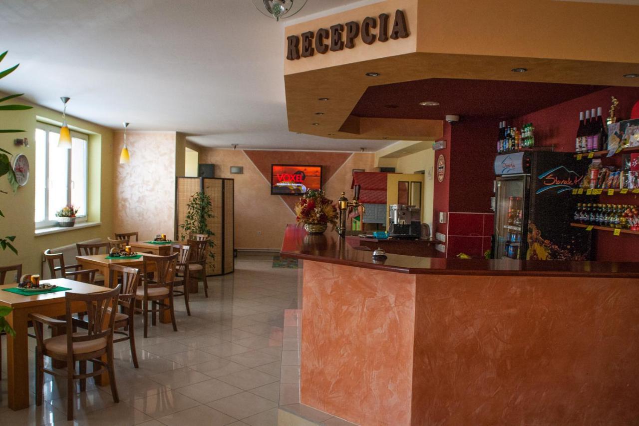 Hotel Hokejka Prievidza Ngoại thất bức ảnh