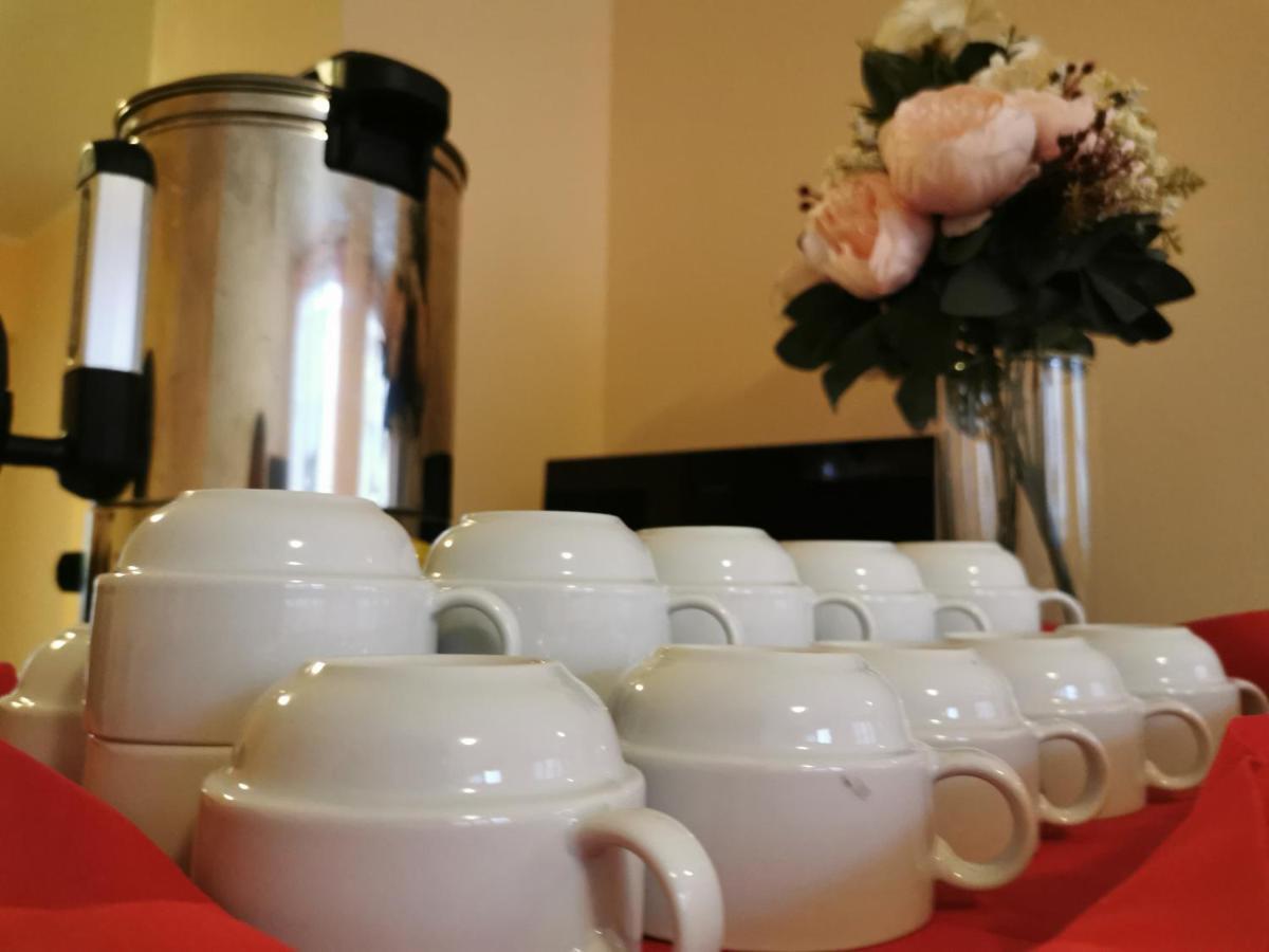 Hotel Hokejka Prievidza Ngoại thất bức ảnh